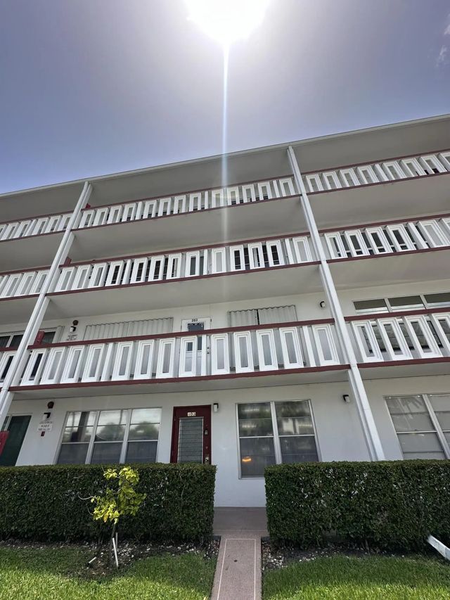 2 of 13 - 103 Greenbrier C, West Palm Beach, FL