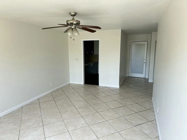 5 of 14 - 1480 E Sample Road #207, Pompano Beach, FL
