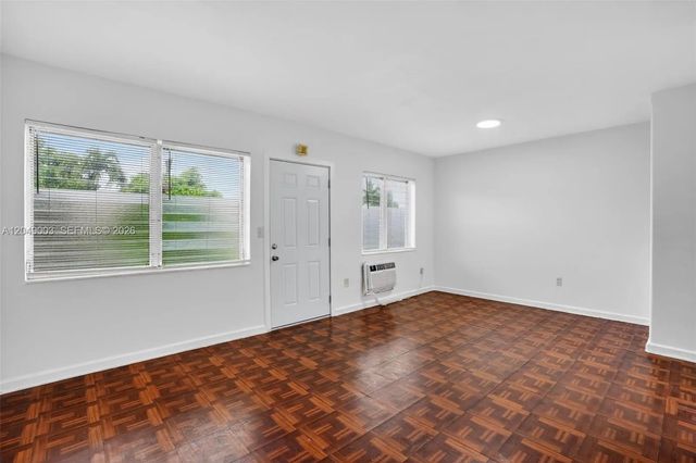 4 of 31 - 2170 Nw Flagler Terrace, Miami, FL