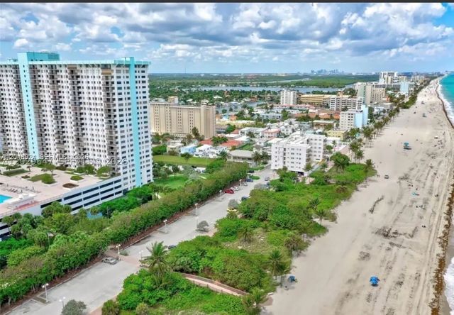 3 of 40 - 1201 S Ocean Drive #410s, Hollywood, FL