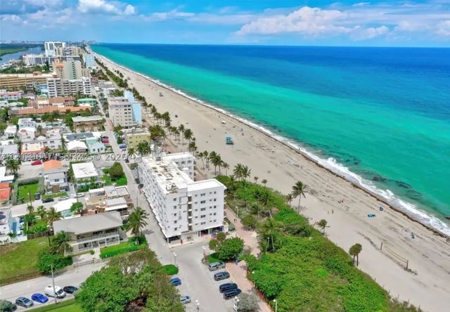 4 of 40 - 1201 S Ocean Drive #410s, Hollywood, FL