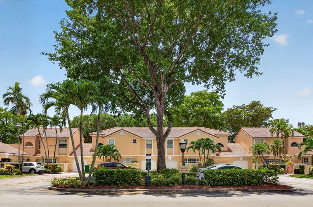 11451 Lakeview Drive #3a, Coral Springs