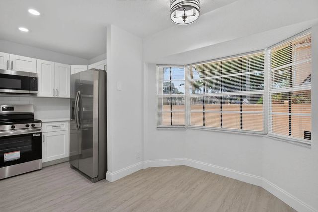 5 of 32 - 11451 Lakeview Drive #3a, Coral Springs, FL