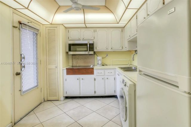 3 of 11 - 1501 Ne 191st Street #c106, Miami, FL
