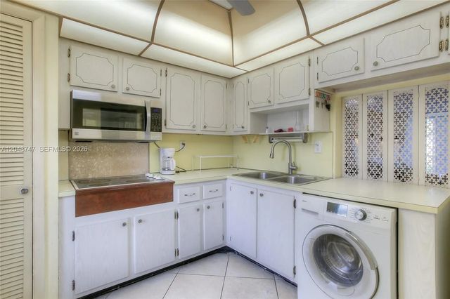 4 of 11 - 1501 Ne 191st Street #c106, Miami, FL