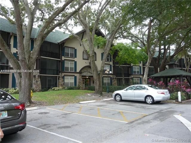 3720 Inverrary Drive #3l, Lauderhill