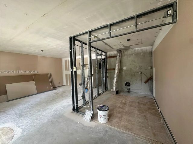 2 of 32 - 101 Sw 132nd Way #112j, Pembroke Pines, FL