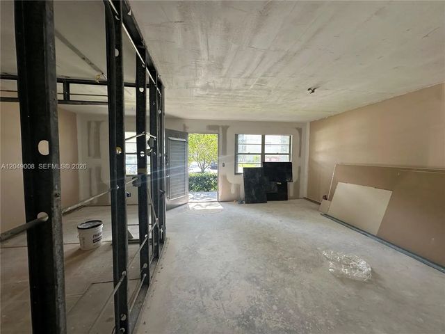 4 of 32 - 101 Sw 132nd Way #112j, Pembroke Pines, FL