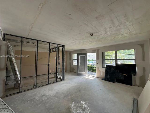 5 of 32 - 101 Sw 132nd Way #112j, Pembroke Pines, FL