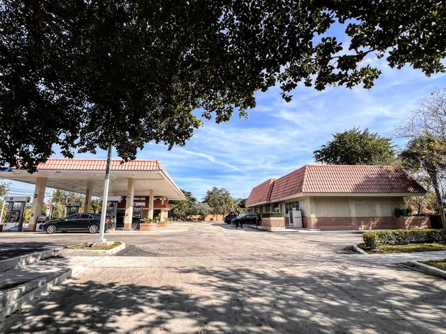 3 of 9 - 7380 Wiles Road, Coral Springs, FL