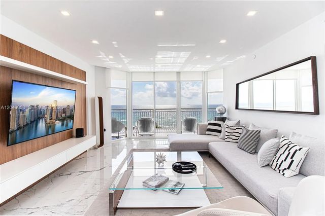 5 of 42 - 17375 Collins Avenue #701, Sunny Isles Beach, FL