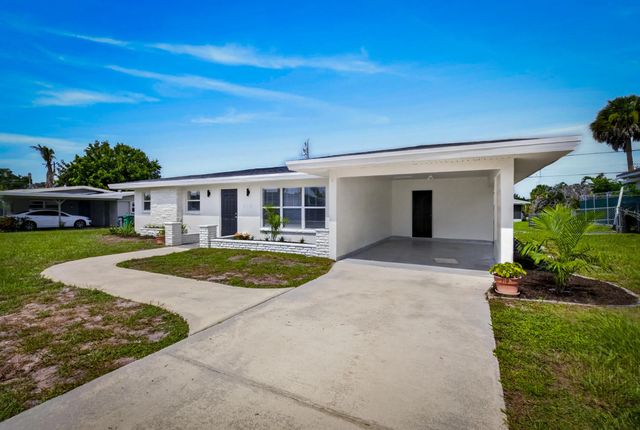 3 of 33 - 216 W Arbor Avenue, Port St. Lucie, FL