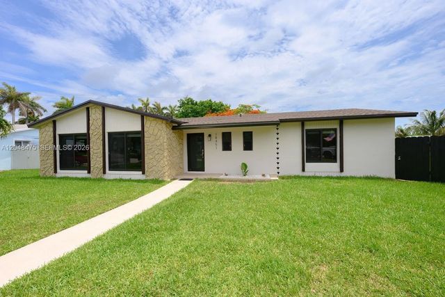 18451 Sw 90th Avenue, Cutler Bay