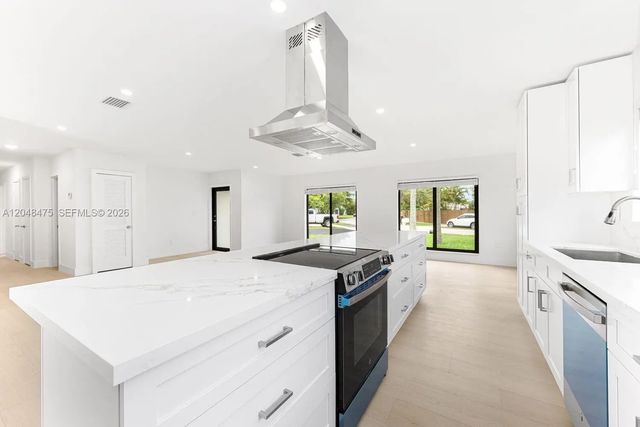 4 of 52 - 18451 Sw 90th Avenue, Cutler Bay, FL
