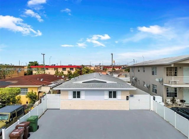 329 W 18th Street, Hialeah