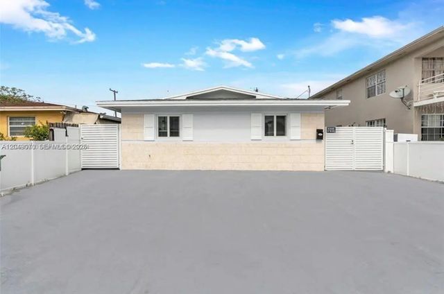 3 of 23 - 329 W 18th Street, Hialeah, FL