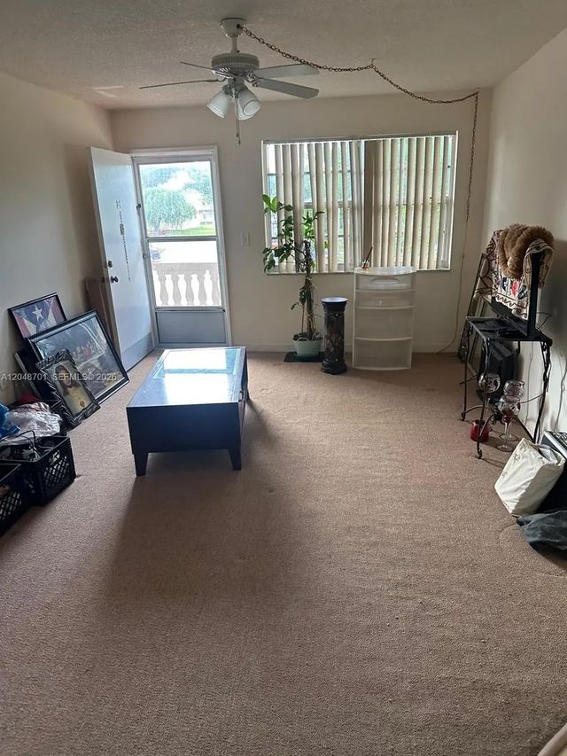2 of 16 - 20320 Ne 2nd Avenue #27, Miami Gardens, FL