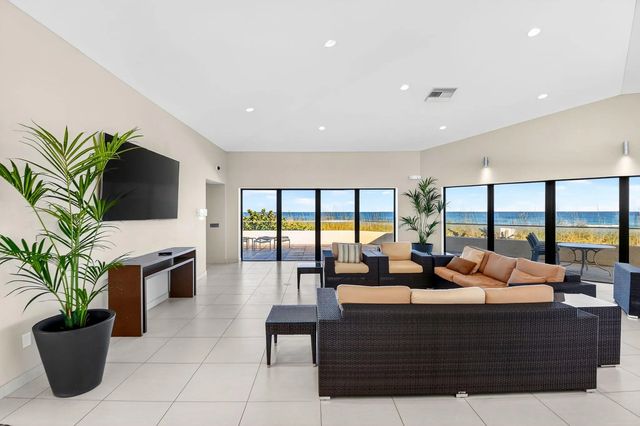 5 of 71 - 5540 N Ocean Drive #1c, Singer Island, FL