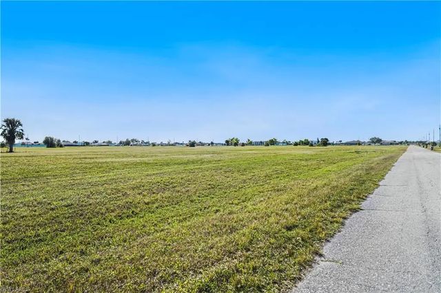 2 of 6 - 2016 Ne 17th Terrace, Cape Coral, FL