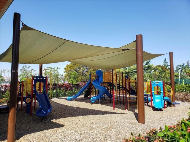 4 of 31 - 10620 Nw 88th Street #223, Doral, FL