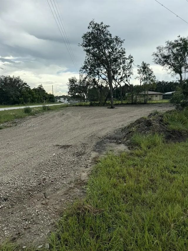 3 of 6 - 4732 Kenilworth Boulevard, Sebring, FL