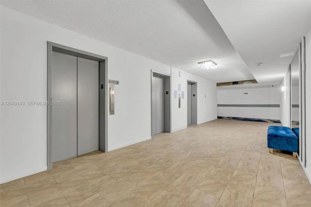 4 of 33 - 3800 Hillcrest Drive #422, Hollywood, FL