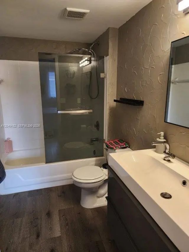 2 of 11 - 460 S Park #209, Hollywood, FL