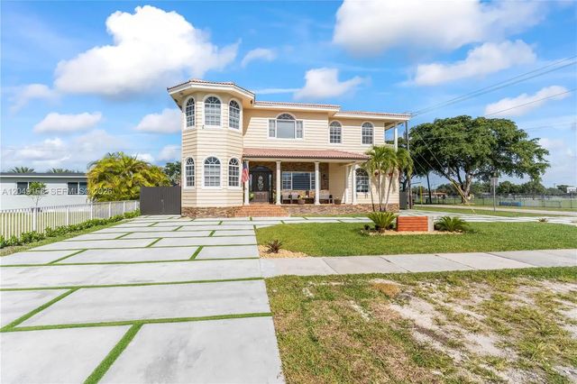 901 Dove Avenue, Miami Springs