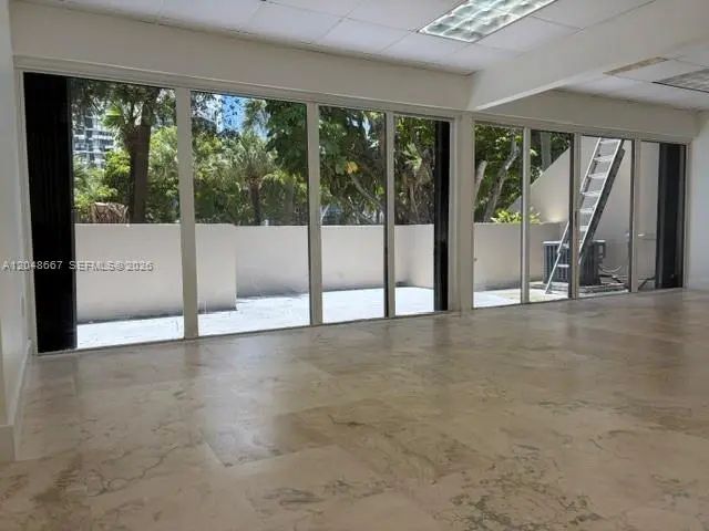 5 of 12 - 520 Brickell Key Drive #o208, Miami, FL