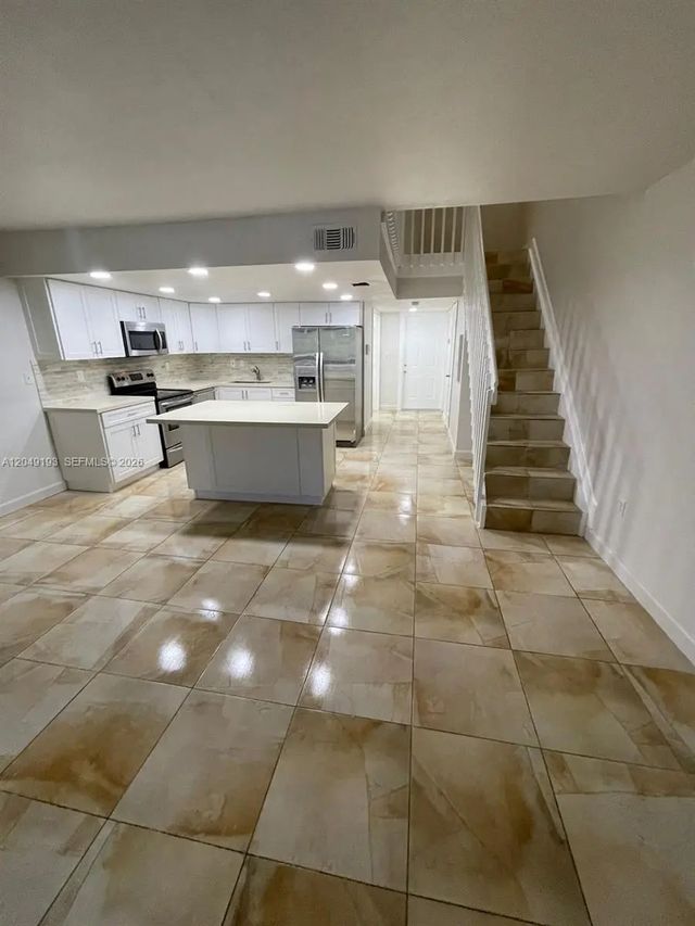 13037 Sw 88th Lane #204a, Miami