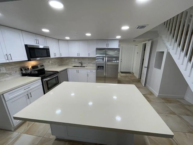 3 of 9 - 13037 Sw 88th Lane #204a, Miami, FL