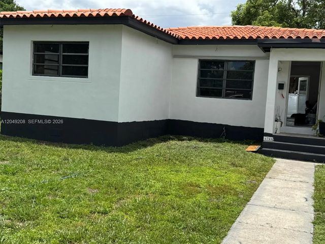 6346 Nw 41st Street, Virginia Gardens