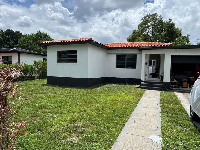 4 of 7 - 6346 Nw 41st Street, Virginia Gardens, FL