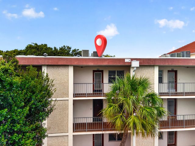 4 of 37 - 2600 Nw 49th Avenue #410, Lauderdale Lakes, FL