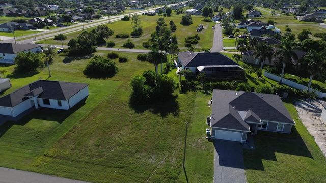3 of 6 - 2012 Nw 24th Place, Cape Coral, FL