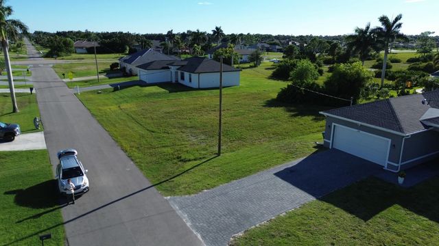 5 of 6 - 2012 Nw 24th Place, Cape Coral, FL
