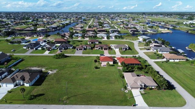 2 of 6 - 3325 Nw 8th Terrace, Cape Coral, FL