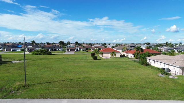4 of 6 - 3325 Nw 8th Terrace, Cape Coral, FL