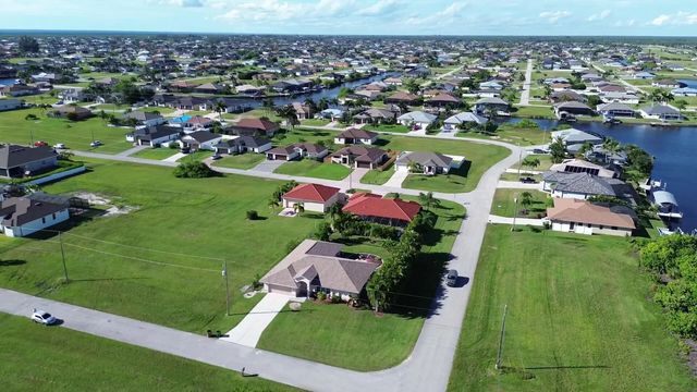 5 of 6 - 3325 Nw 8th Terrace, Cape Coral, FL