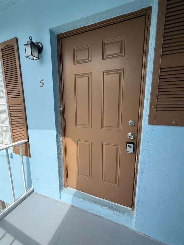 4951 Wedgewood Way #5, West Palm Beach