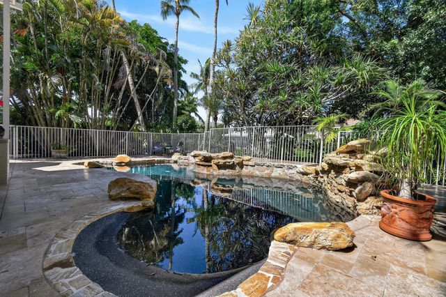 5 of 75 - 276 Swan Lane, Jupiter, FL