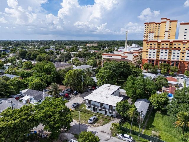 5 of 50 - 131 Ne 77th Street, Miami, FL