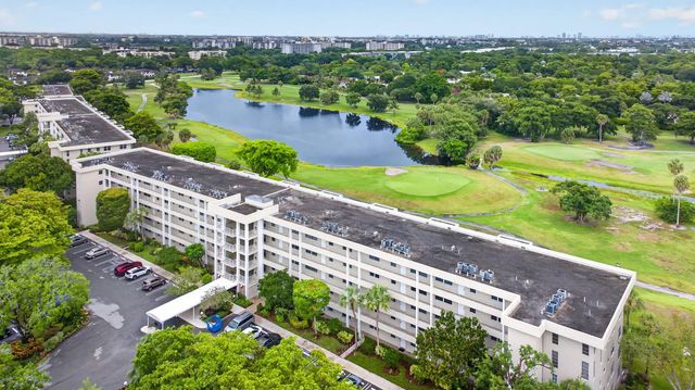 2 of 57 - 806 Cypress Boulevard #209, Pompano Beach, FL