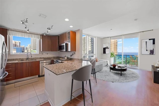 1945 S Ocean Drive #714, Hallandale Beach