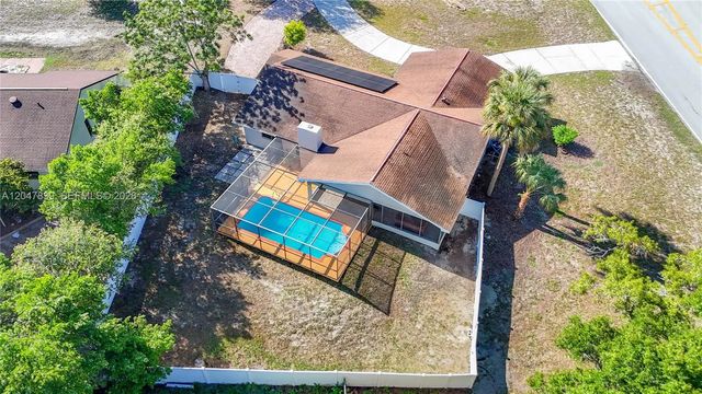 8209 Chaucer Drive, Spring Hill
