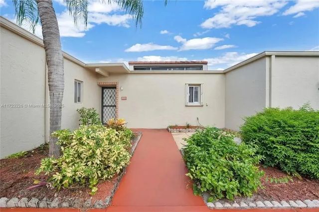 2 of 15 - 2532 Boundbrook Drive S #104, Palm Springs, FL
