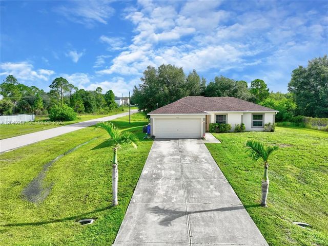 446 Windermere Drive, Lehigh Acres
