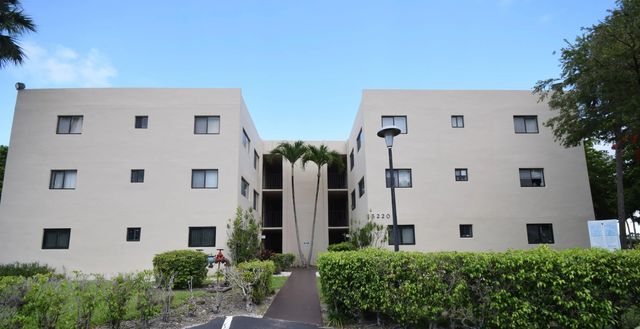 2 of 30 - 5220 Las Verdes Circle #220, Delray Beach, FL