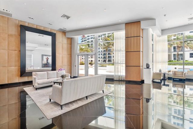 3 of 51 - 3101 S Ocean Drive #2707, Hollywood, FL