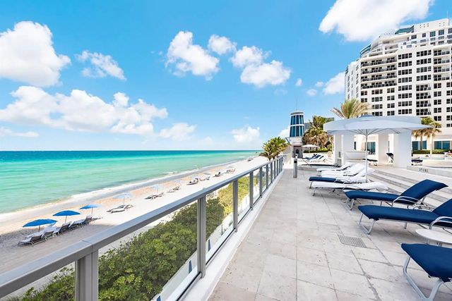 5 of 51 - 3101 S Ocean Drive #2707, Hollywood, FL